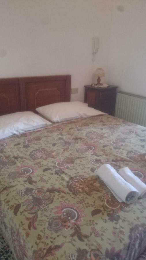 מאסה Hotel Alberta מראה חיצוני תמונה